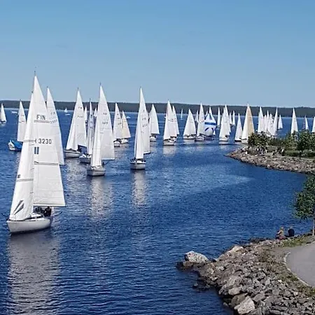 アパート Upea Kaksio Naesijaerven Rannalla *